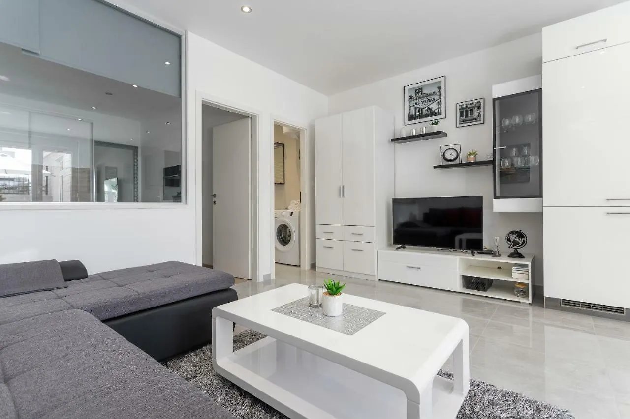 Apartments Amore Split